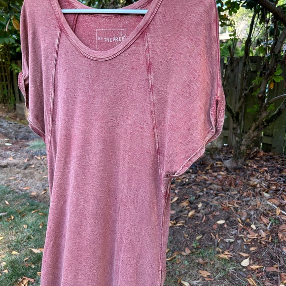 We The Free dress rayon T-shirt style assymetrical hem wash pink Sz M - Picture 2 of 7